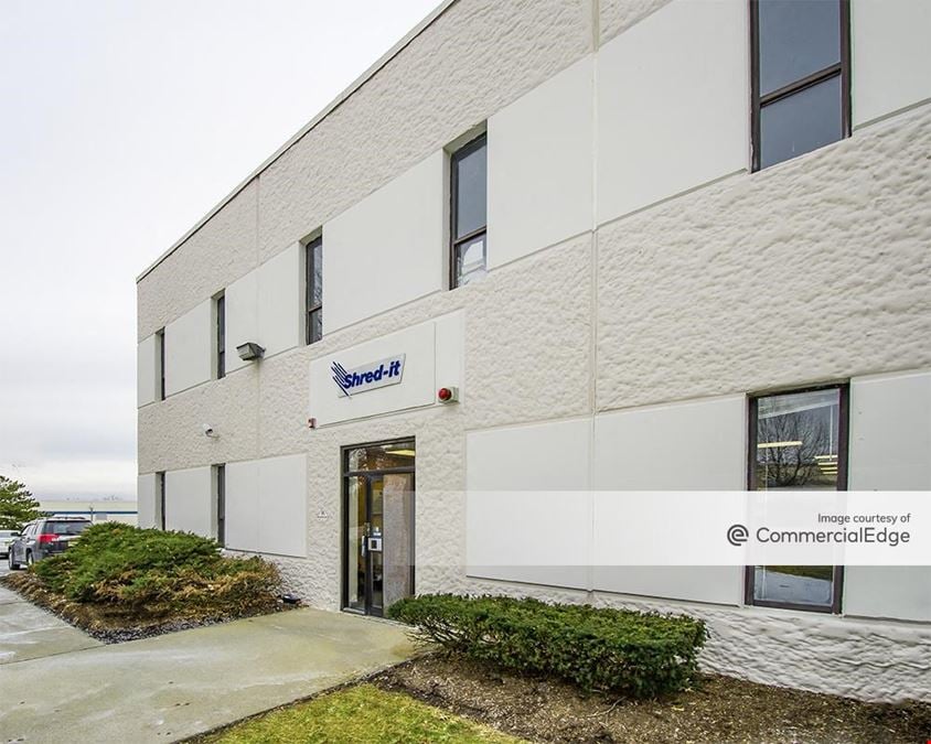Fox Hill Industrial Park - 71-91 Walsh Drive