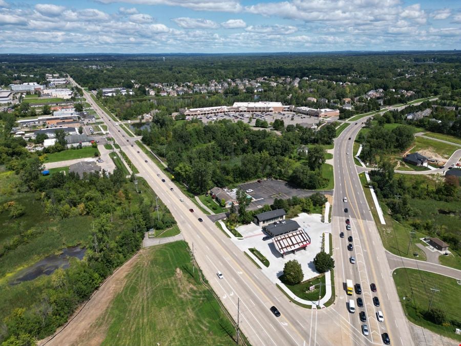 Westwind Lake Village Shops