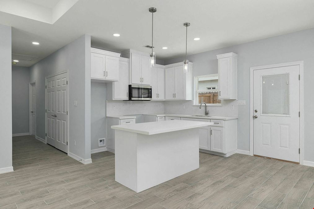 412 & 416 E. Acacia St., 