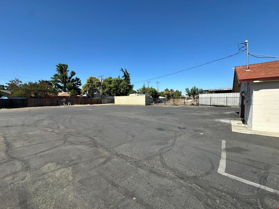 5026 Fruitridge Rd
