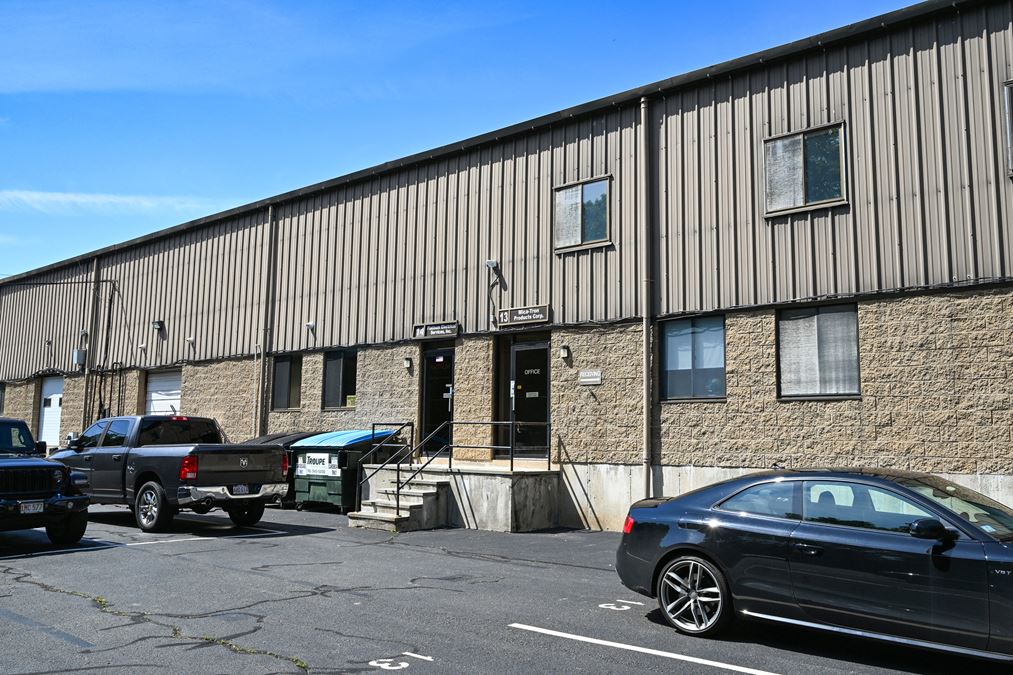 275 Centre Street Unit 14