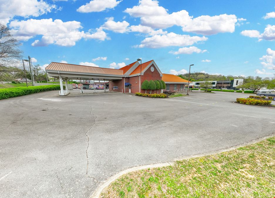 2725 Old Lebanon Pike