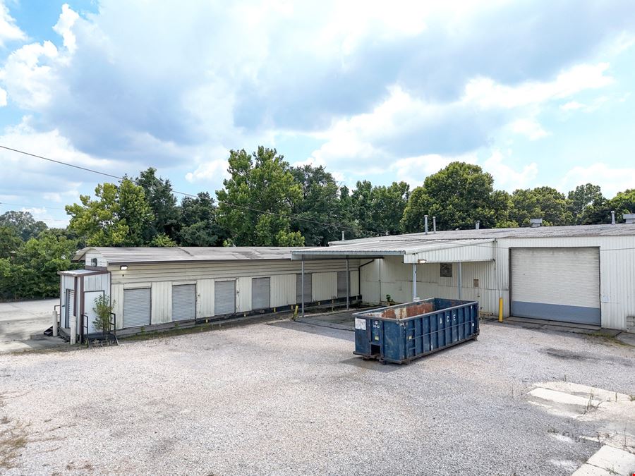 Industrial Warehouse with Dock-High Loading Adjacent to BTR