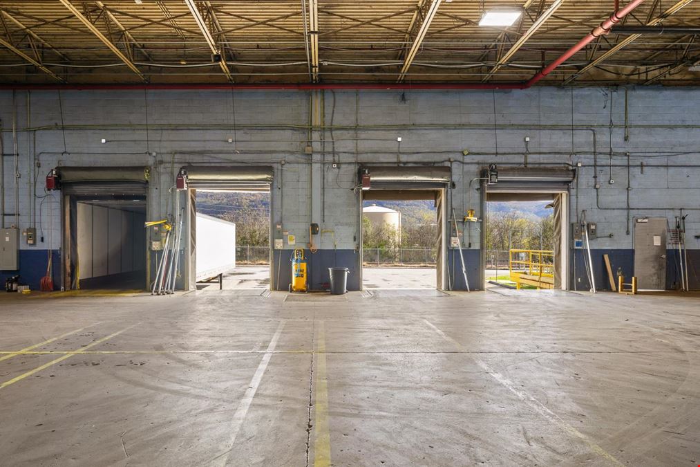 Large Warehouse Spaces Available Trenton GA