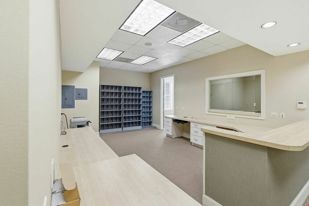 Stand Alone Medical & Office Building