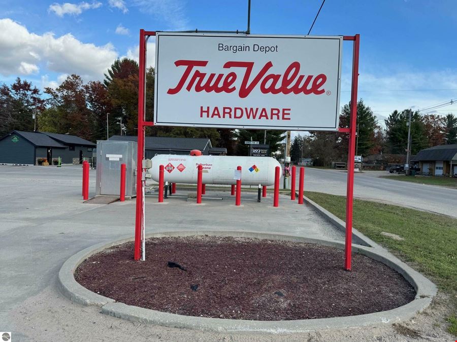 True Value Hardware