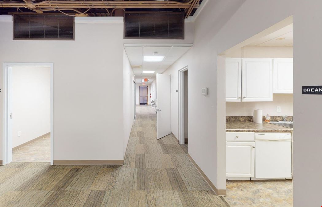 South Roanoke Location with Parking