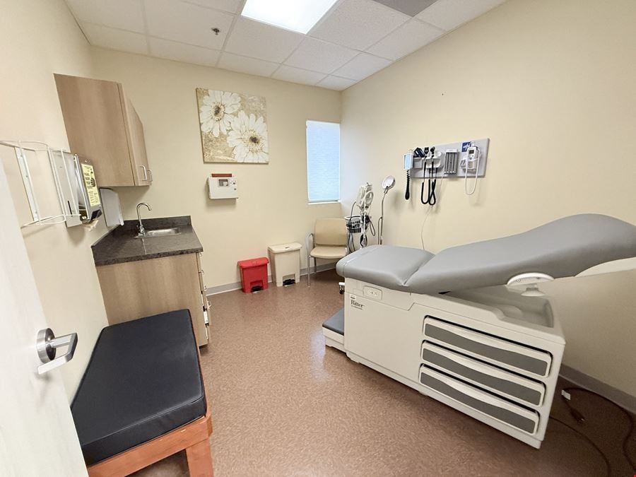 Office Suites For Sublease | DeBary Professional Plaza