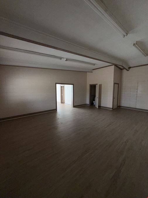 1102 Meeting St