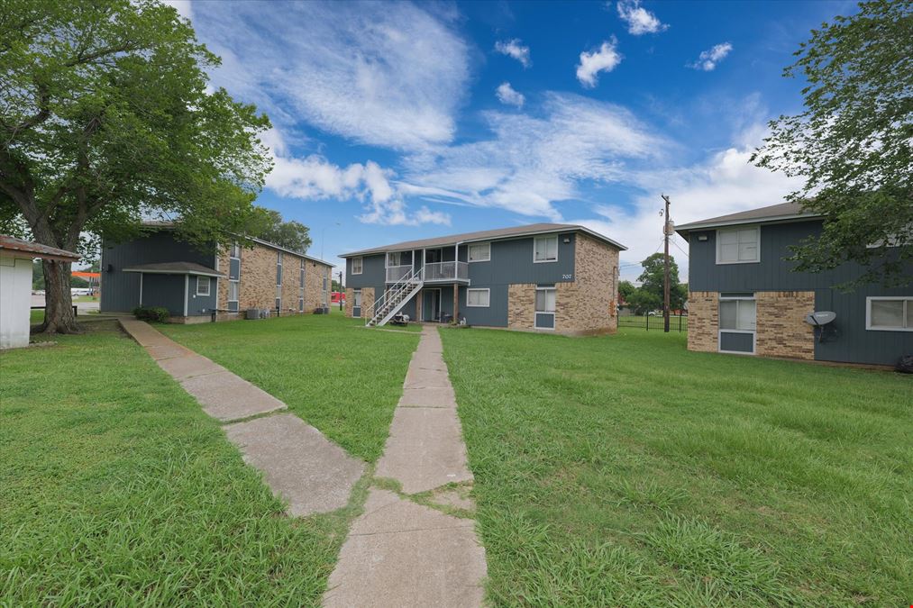Tradition Square Apartments