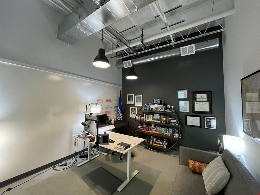 1440 Dutch Valley Pl NE, Suite 200