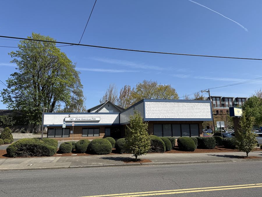 2112 NE 42nd Ave