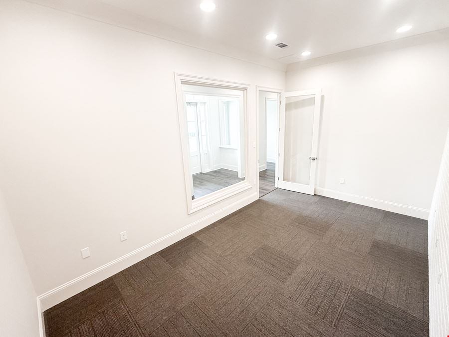 Bayou Business Commons: Class A New Construction Office Suites