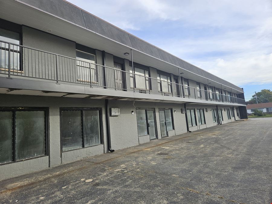 Roberts Road Move-In-Ready Spaces in Mixed-Use Building