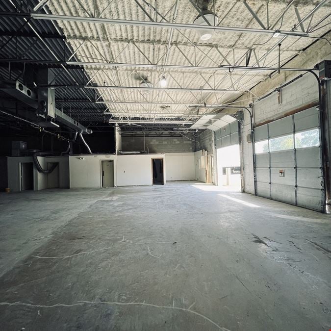 Office Warehouse Building for Lease