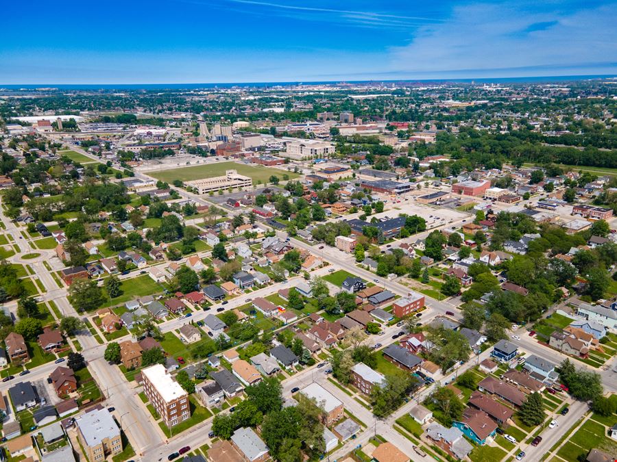 11 E 157th St., Calumet City, IL 60409