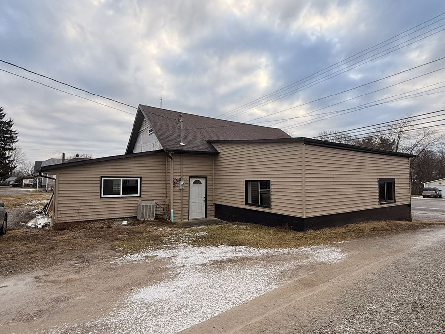 4445 East Pike