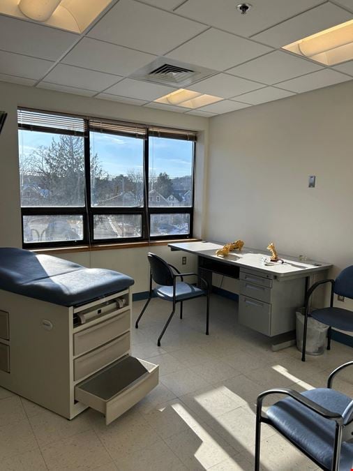 955 Main Street - Suite 305