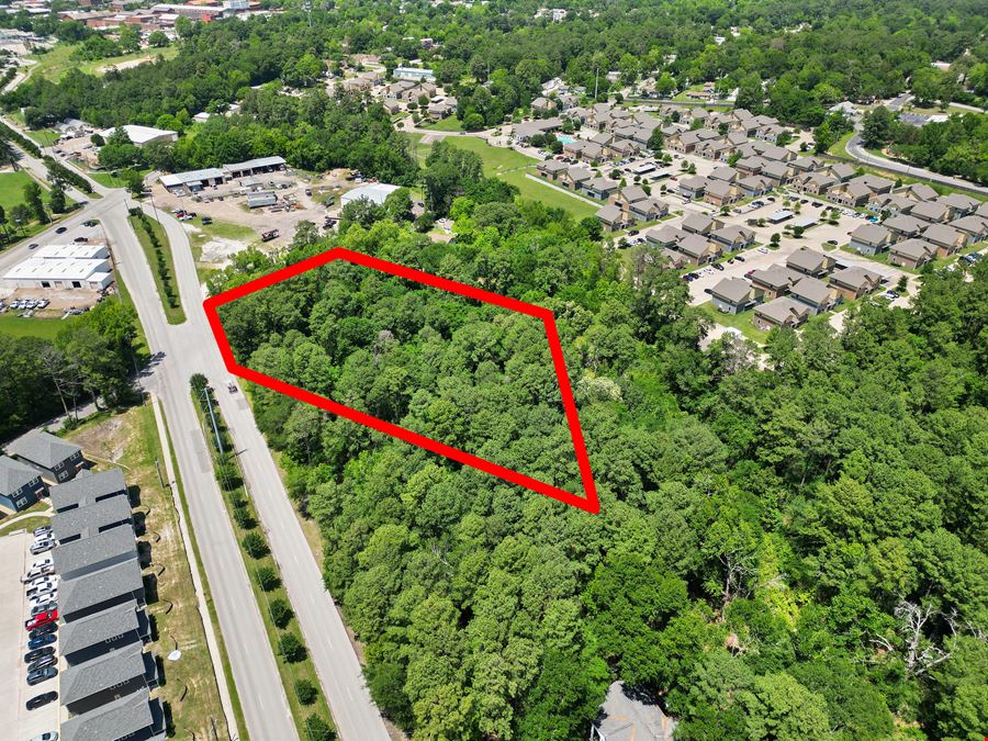 3.25 Acres of Unrestricted Land Near College Campus!