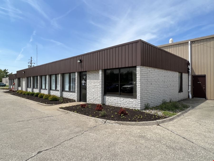 775-779 W. Smith Rd.