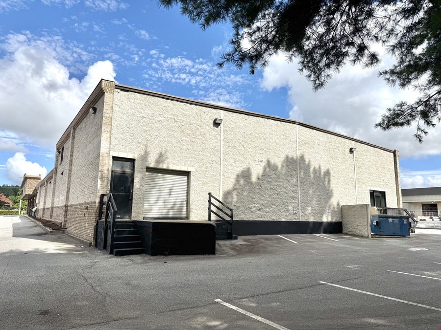 Medical Office and Flex Warehouse Space on Buford Hwy ¦ ±2,234  - ±11,461 SF