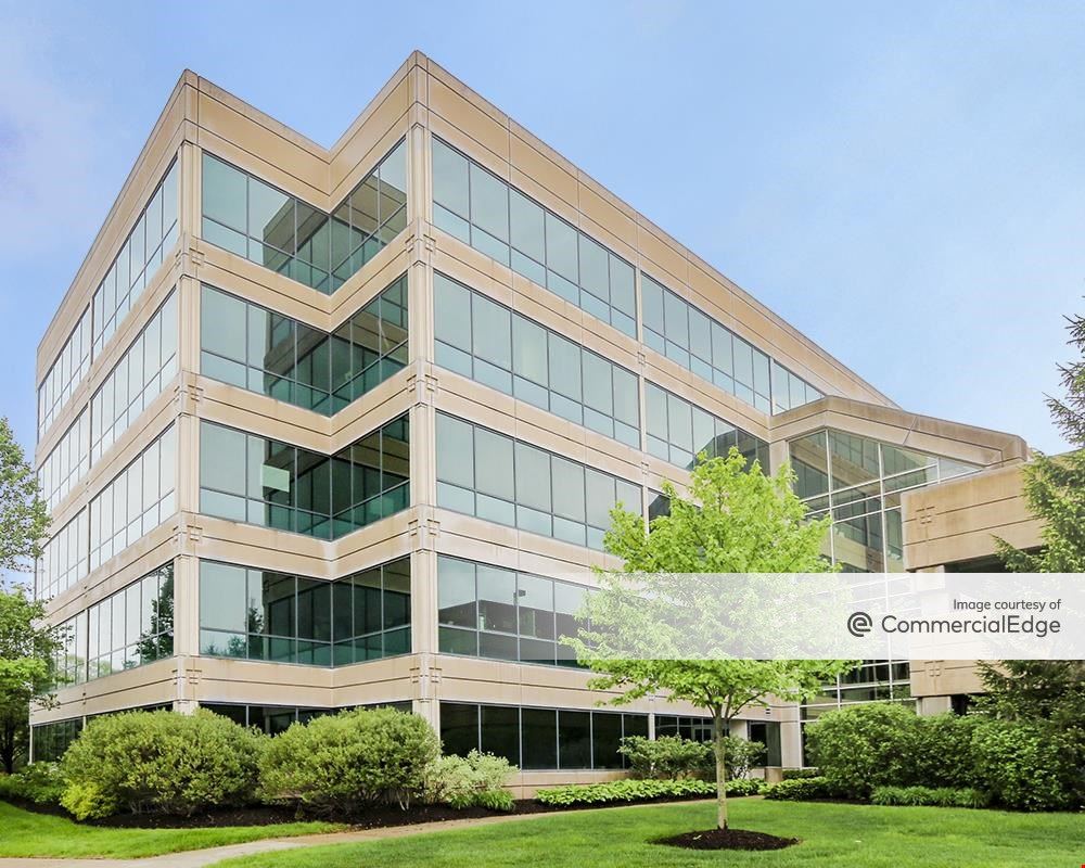 Four Parkwood Crossing