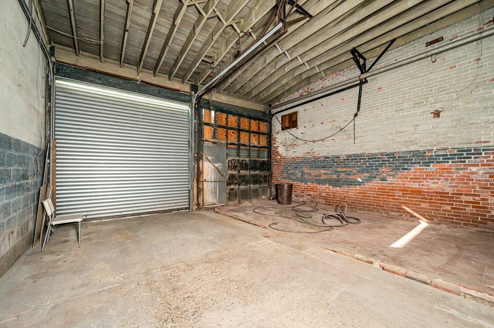 640 E Main St