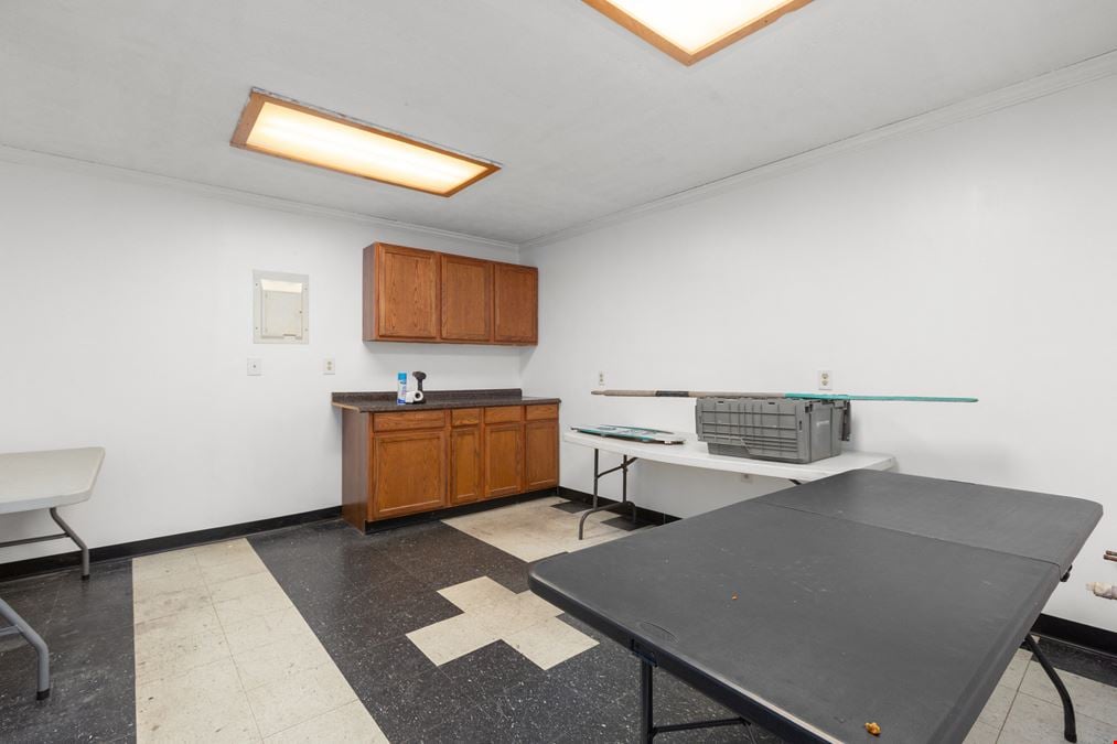 202 Freedom Ct