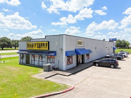 Preview of Retail space for Sale at 1819 NW Evangeline Thwy