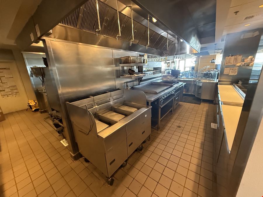 13 E Cabrillo Blvd