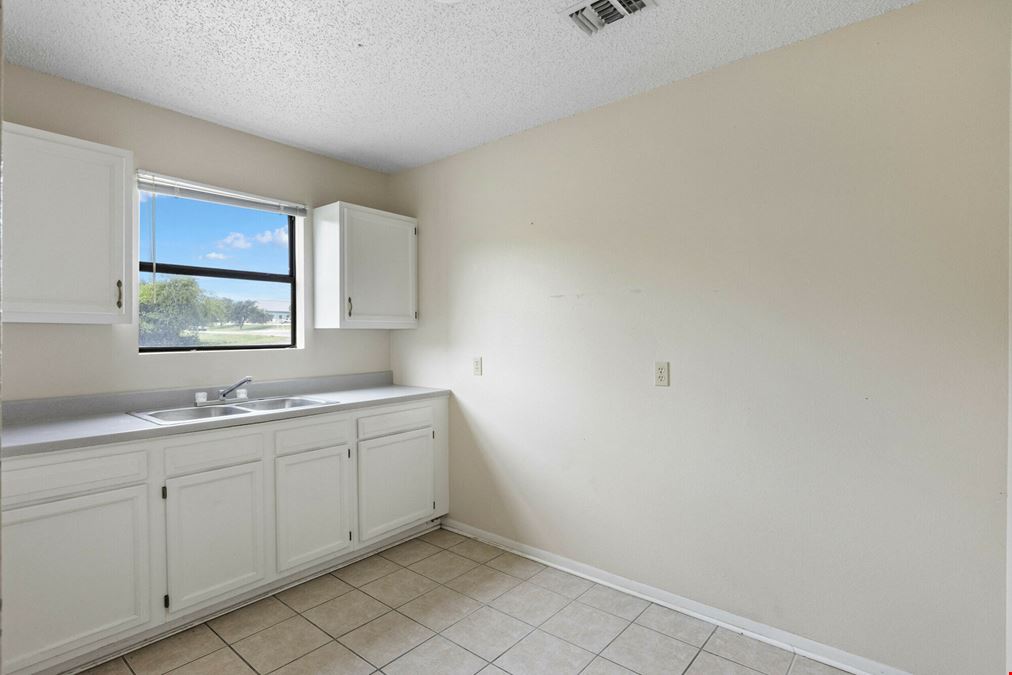 42320 FM 3159 - Building For Lease