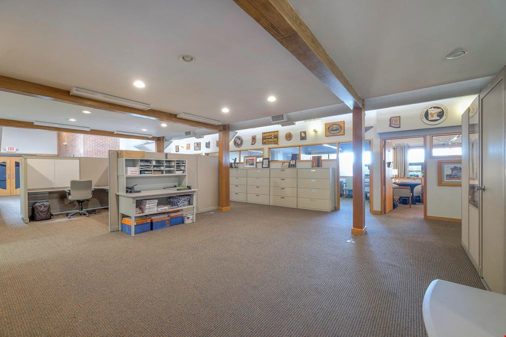 8880 Ballentine St