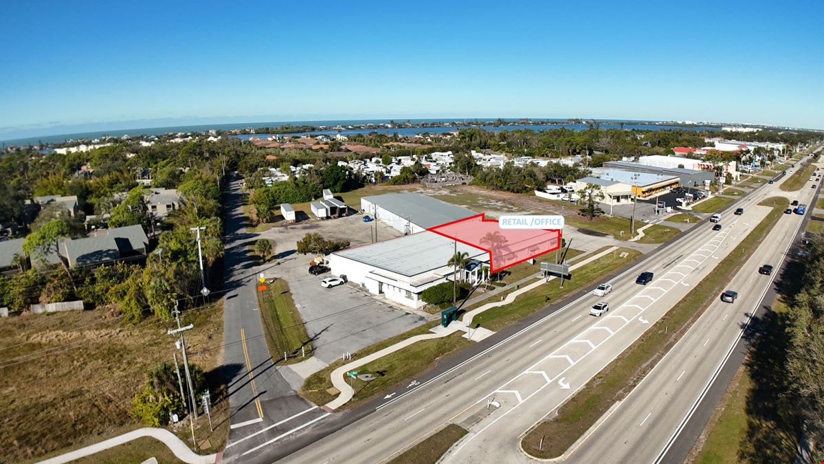 Rare Retail and Warehouse Opportunity on US-41
