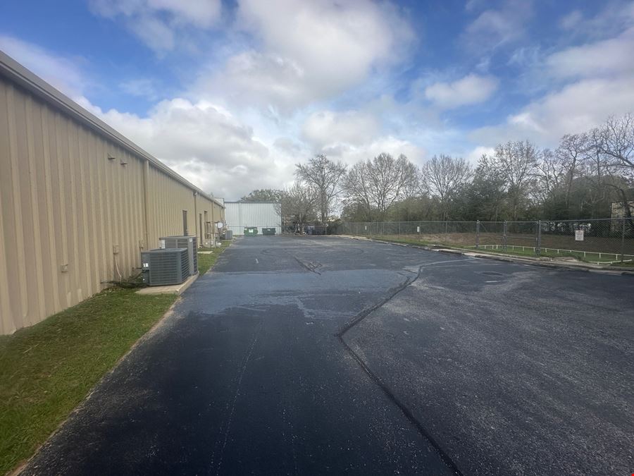 2100sf Retail/Office Space for Lease