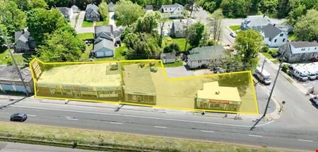 Preview of Retail space for Rent at 1504 Sunrise Highway South Service Road
