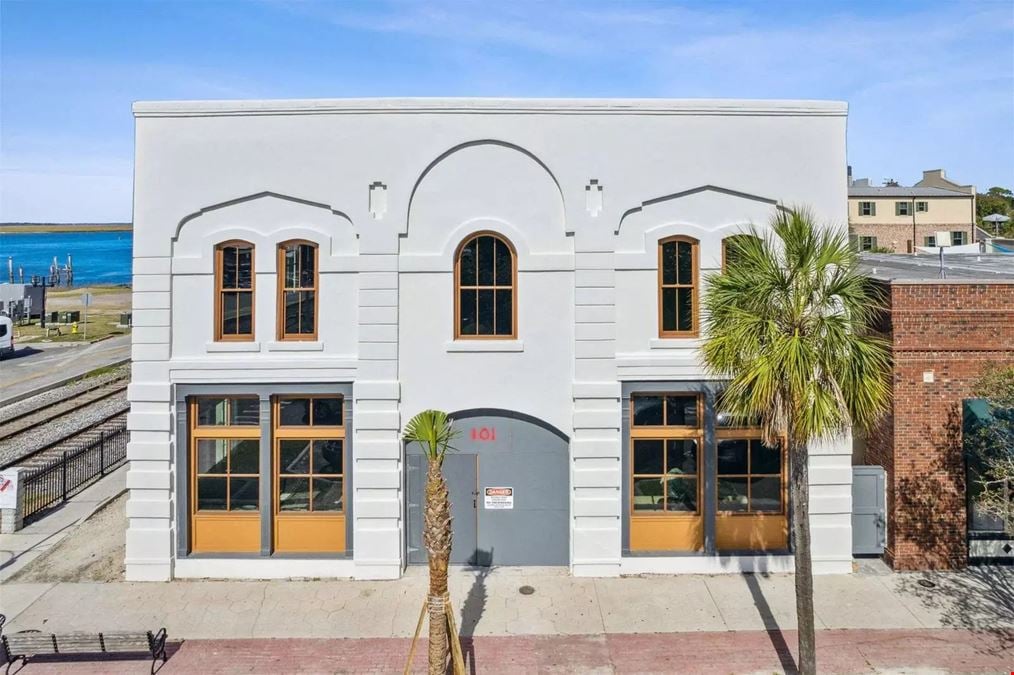 Prime Commercial Property in Historic Amelia Island