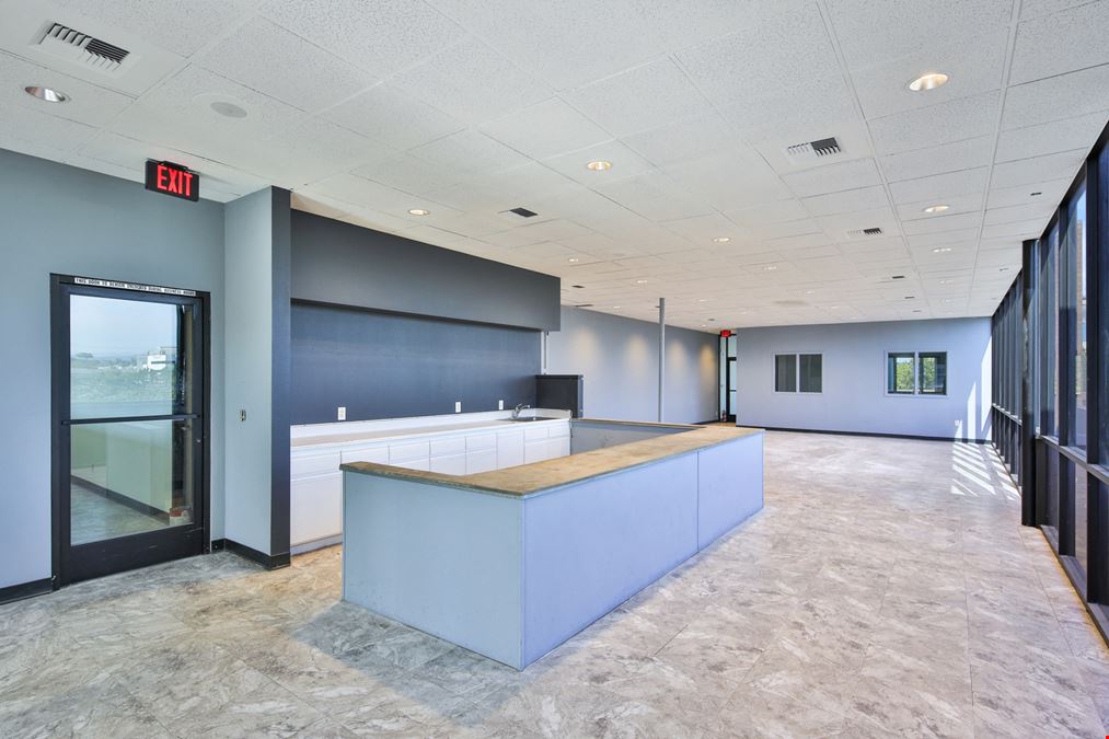 15 Corporate Park