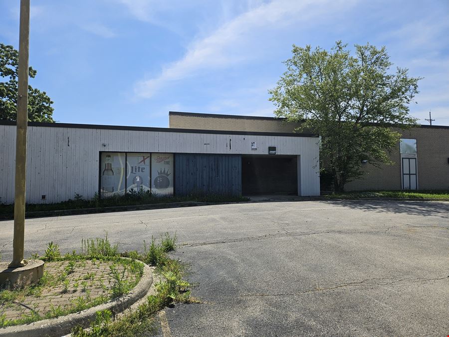 Former Bowling Alley on Roosevelt