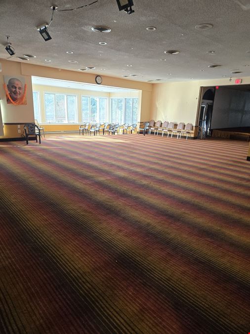 20,082 SF Social/Club Facility on 13.8 AC