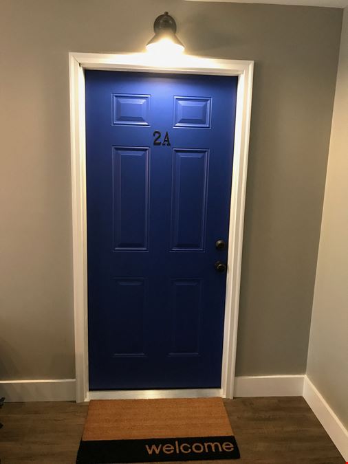 3 Lock St