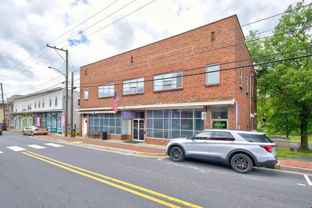 7,966 SF Multi-Tenant Commercial | 3 Parcels, 3 Entrances + Shenandoah Rail Trail Frontage