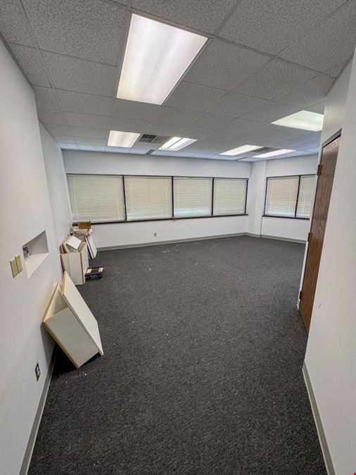 Hwy 52 North Office Space - 3800 US-52 