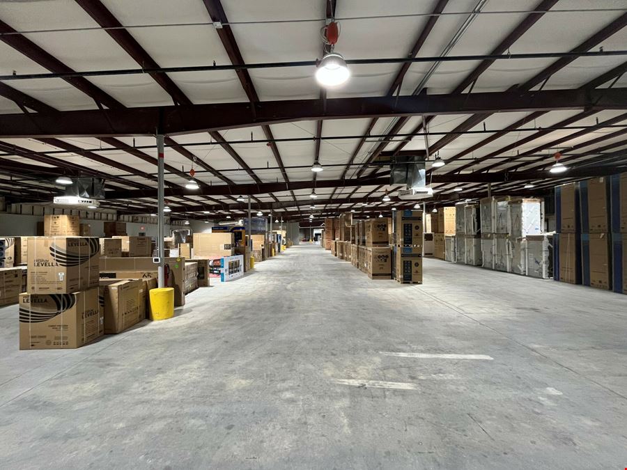 BrandsMart Warehouse (Vacant) & Billboard