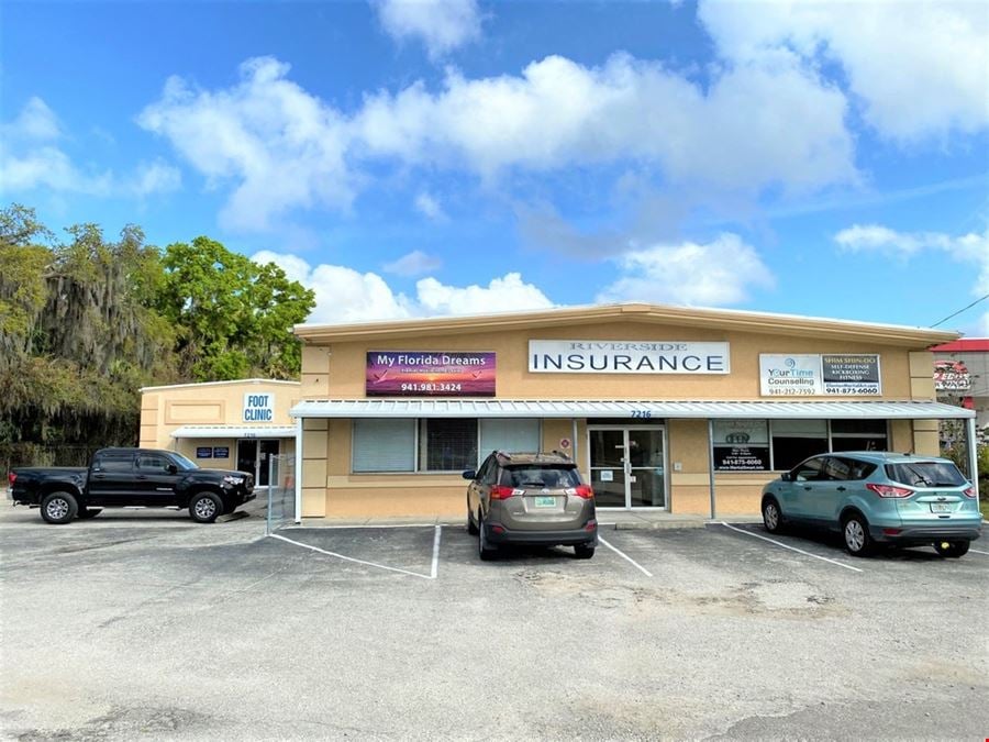 1,546 sf Unit on US 301 Available May 1st!