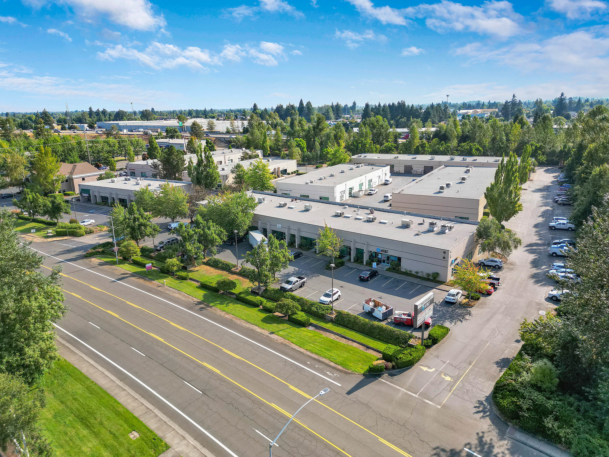 Park 5 Business Center - 200 Hawthorne Ave SE, Salem, OR