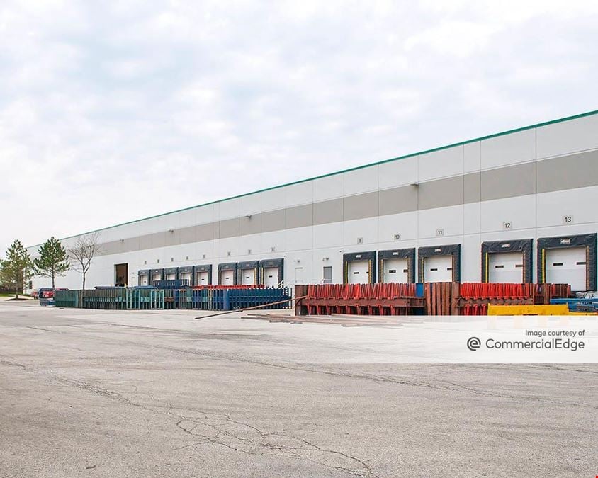 Turnberry Lakes International Business Center - 935-945 Muirfield Drive & 5700-5800 Turnberry Drive