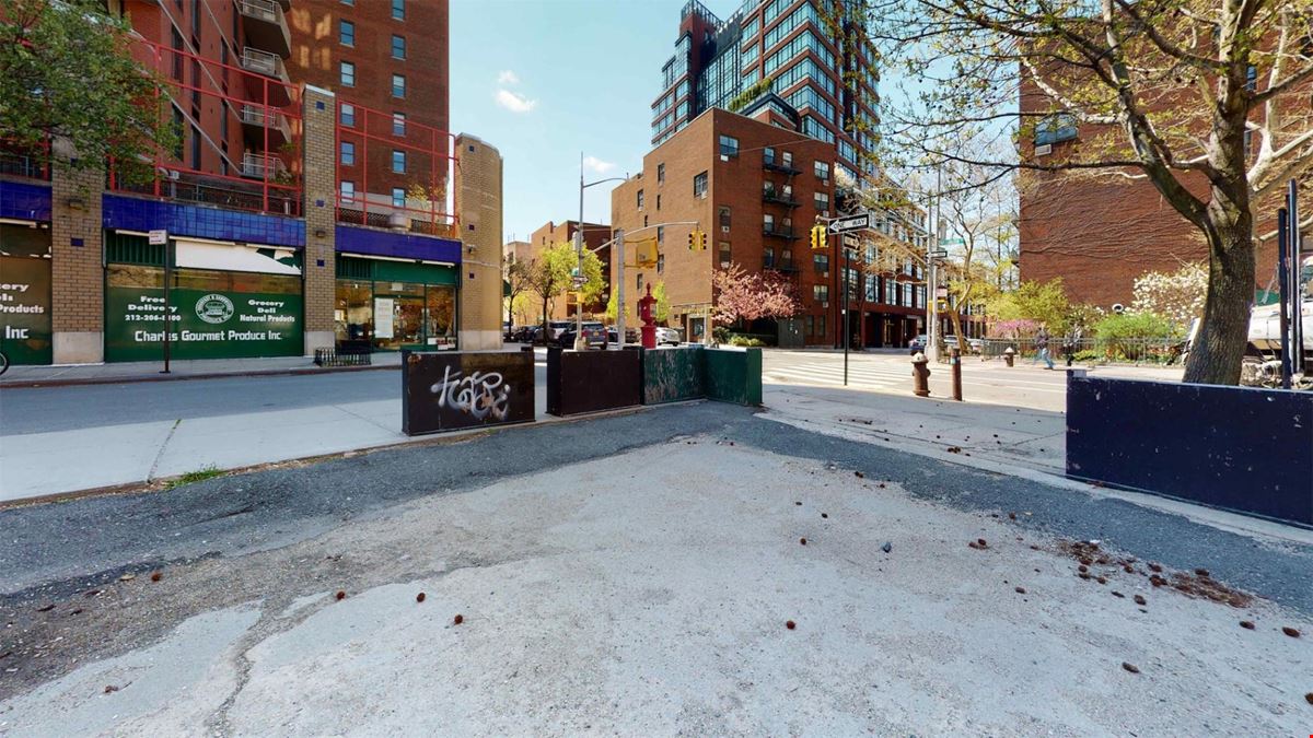 139 Charles St & 685 Washington St