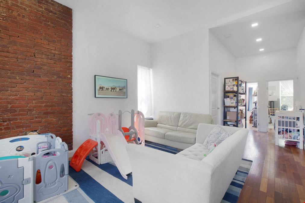 36-26 11th St
