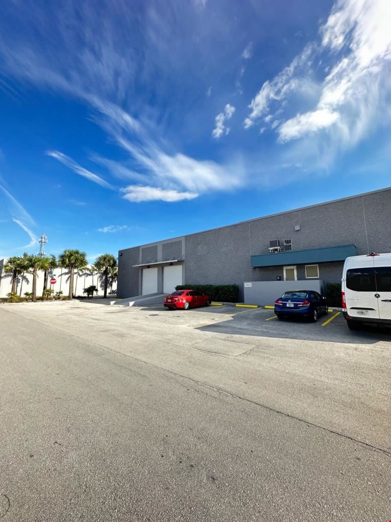 7620 NW 78th Terrace