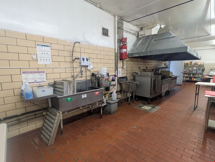 Historic 185th Corridor Commercial Building
